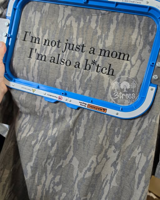 IM NOT JUST A MOM | EMBROIDERED APPAREL